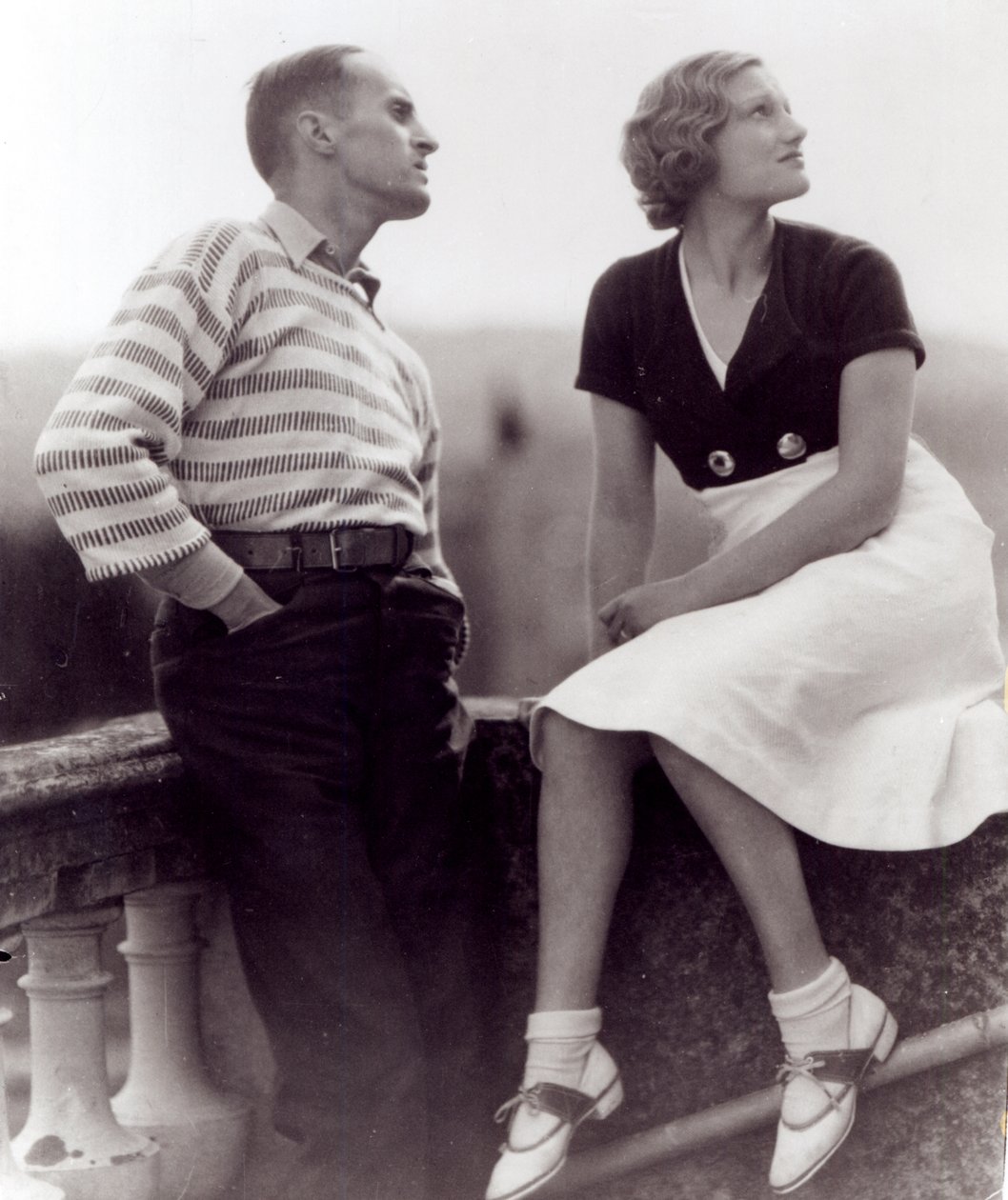 Rene Clair com uma atriz desconhecida de French Photographer
