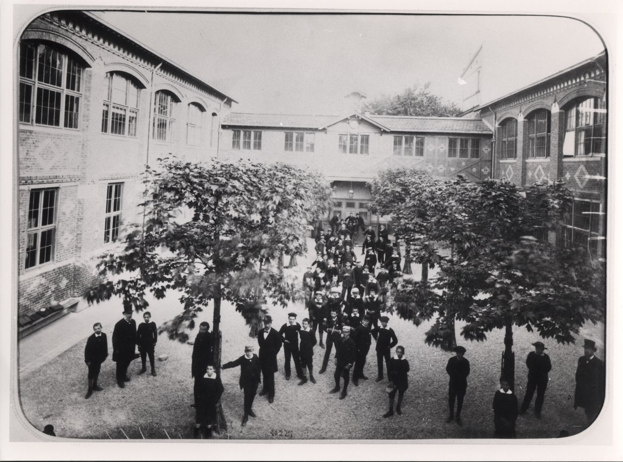 Escola na Alsácia, 1883-1889 de French Photographer