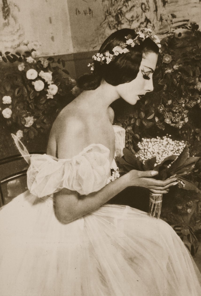 Tamara Toumanova em Les Sylphides, do Grand Ballet de Monte-Carlo, 1949 (fotogravura) de French Photographer