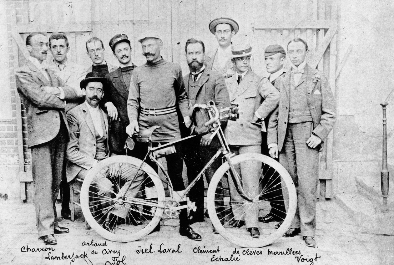 O ciclista de corrida Jiel-Laval com sua bicicleta Clemente, 2º na corrida Paris-Brest, 1891 de French Photographer
