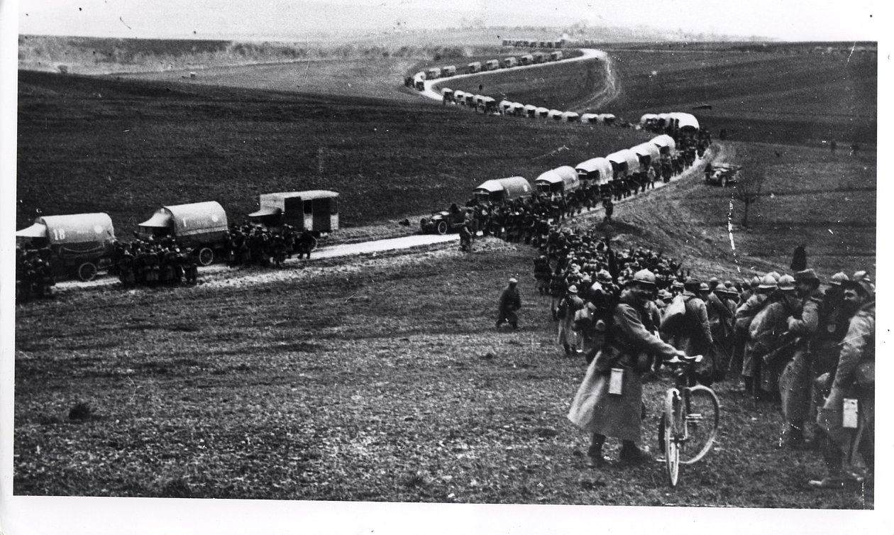 A estrada sagrada, 1916 de French Photographer