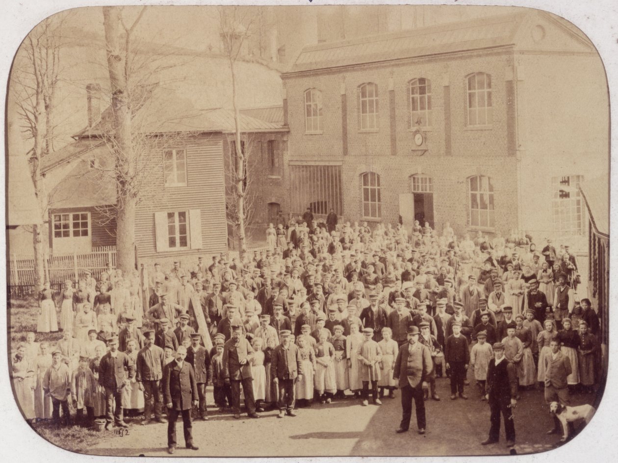 Trabalhadores de fábrica (foto sépia) de French School