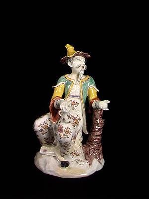Figura de um homem chinês, de Saint-Cloud (porcelana) de French School