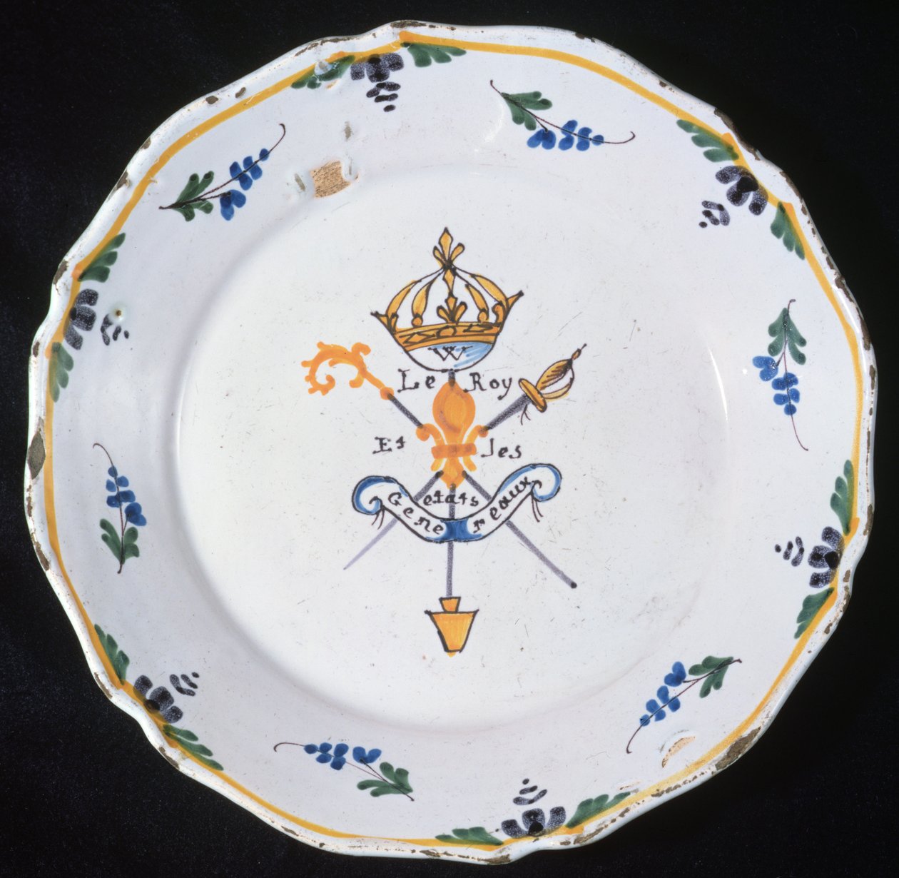 Placa com a inscrição Le Roi e as Etats Generaux com emblemas das Três Ordens e o rei, 1789 (cerâmica) de French School