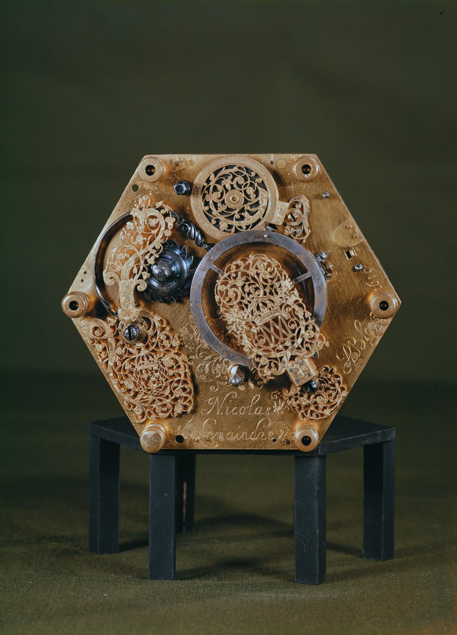 Por baixo de um movimento de relógio de mesa hexagonal de Nicolas Lemaindre, 1619 (metal dourado) de French School