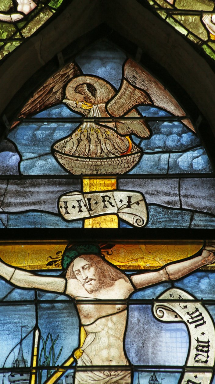 Janela retratando o Pelicano alimentando seus filhotes, símbolo da Crucificação, detalhe de 2921604, 1500-10 de French School