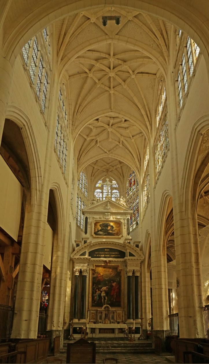Vista da extremidade est da igreja de French School