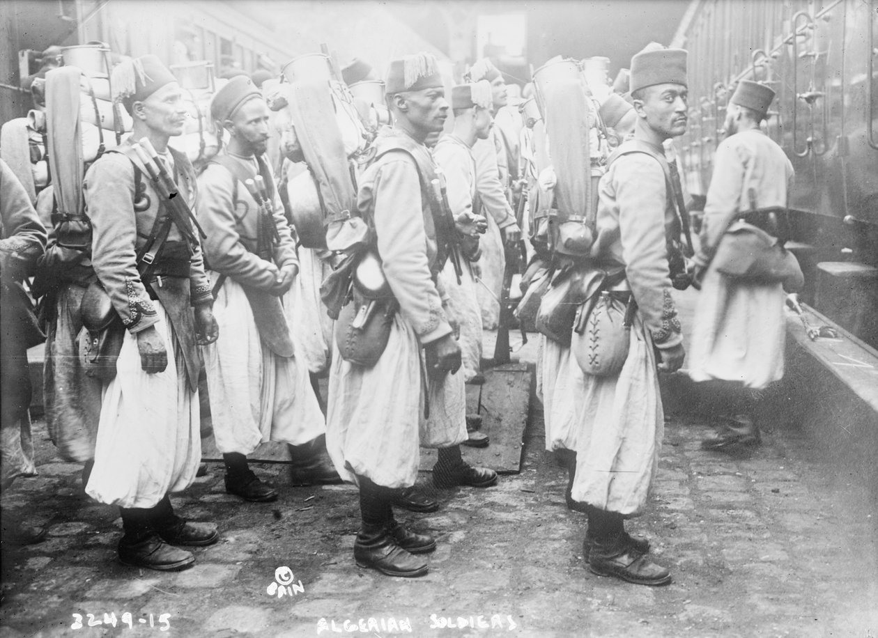 Soldados argelinos, 1914-15 de French Photographer