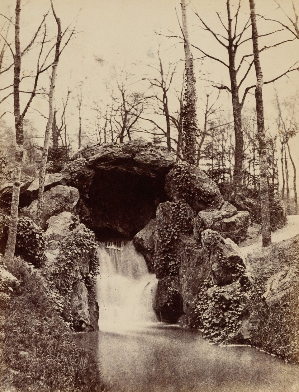 Cascata no Bois de Boulogne, c. 1855 (foto) de French Photographer