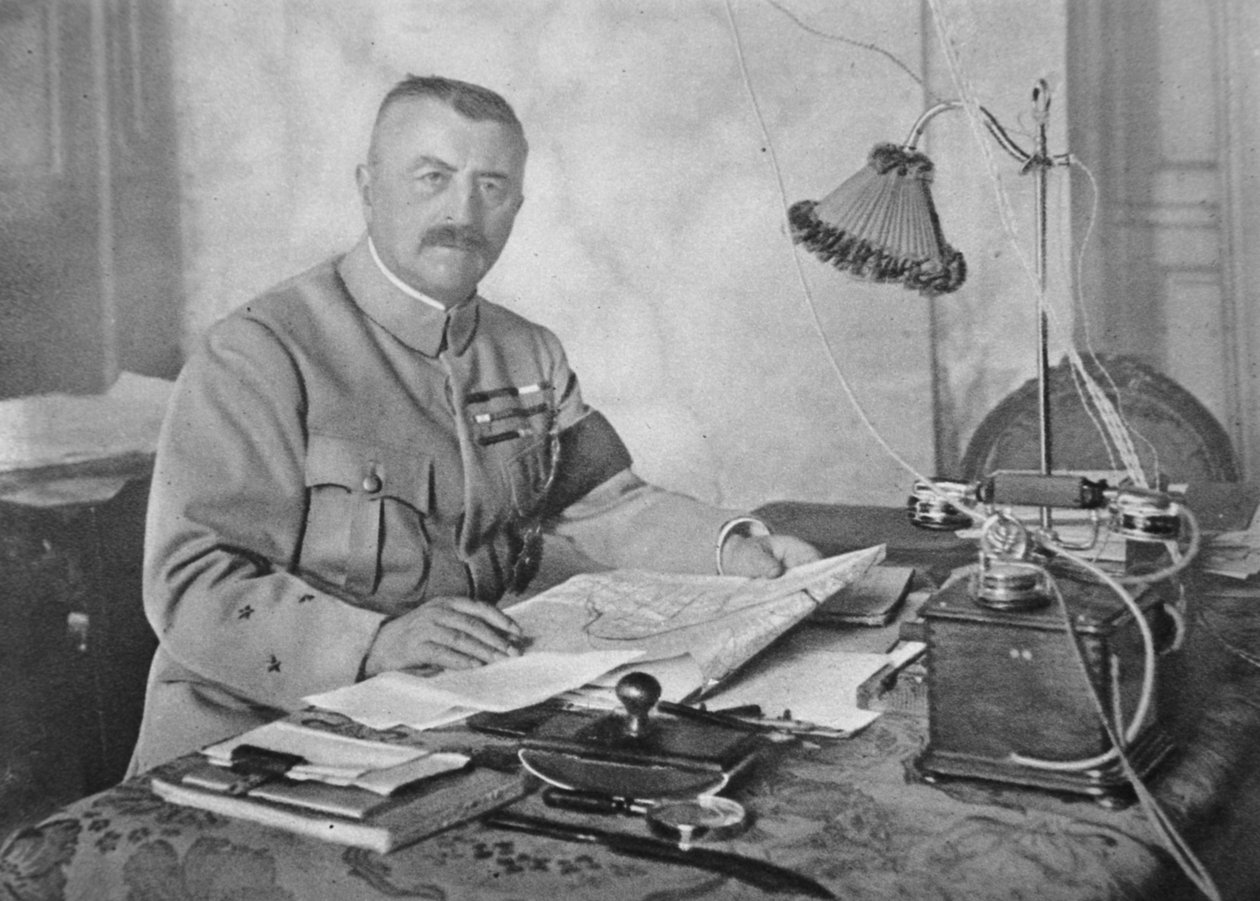 General Franchet dEsperey, comandante em chefe dos exércitos aliados nos Balcãs, 1914-19 de French Photographer