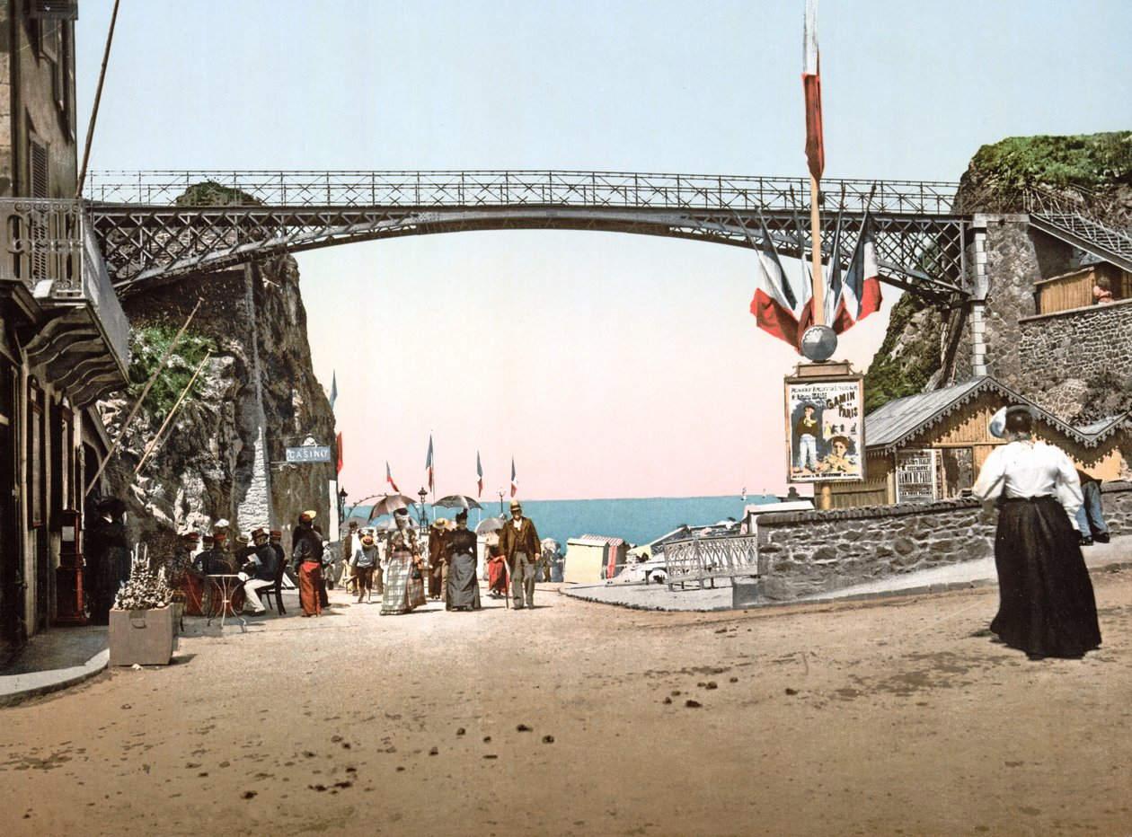 O Tranchee des Anglais em Granville, 1890-1900 de French Photographer