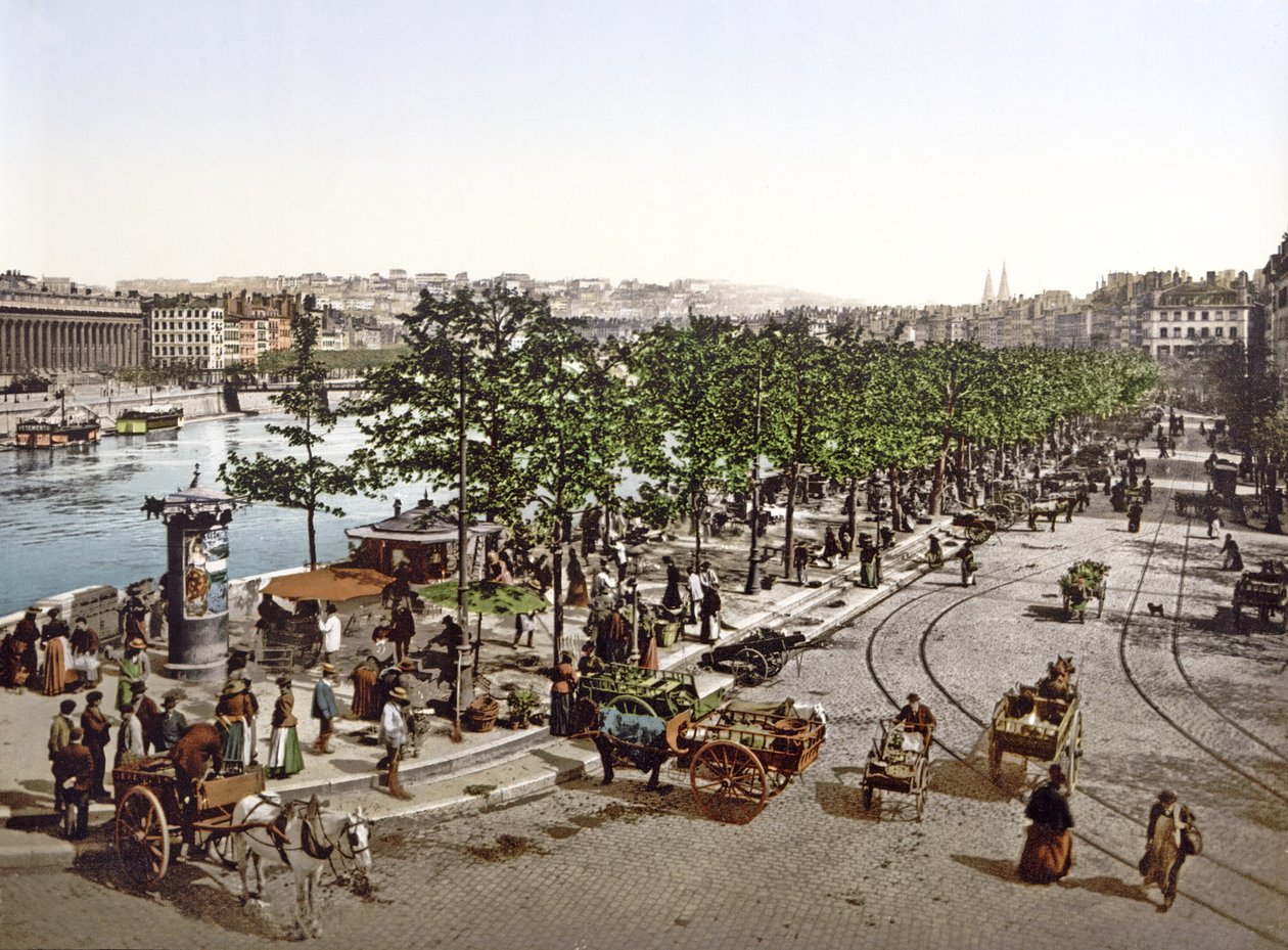 Mercado Saint Antoine, Quay des Célestins, Lyon, c.1900 de French Photographer