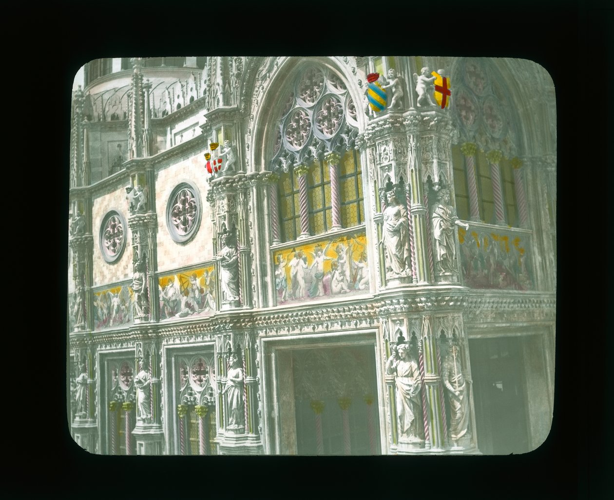 Exposição de Paris: Pavilhão Italiano, Paris, França, 1900 (lanterna) de French Photographer