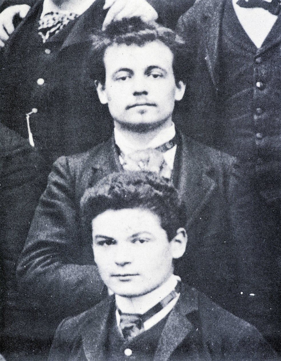 Retrato: Alfred Jarry (1873 -1907) e Fargue (1876 - 1947) no Liceu Henri IV, Paris - foto de French Photographer