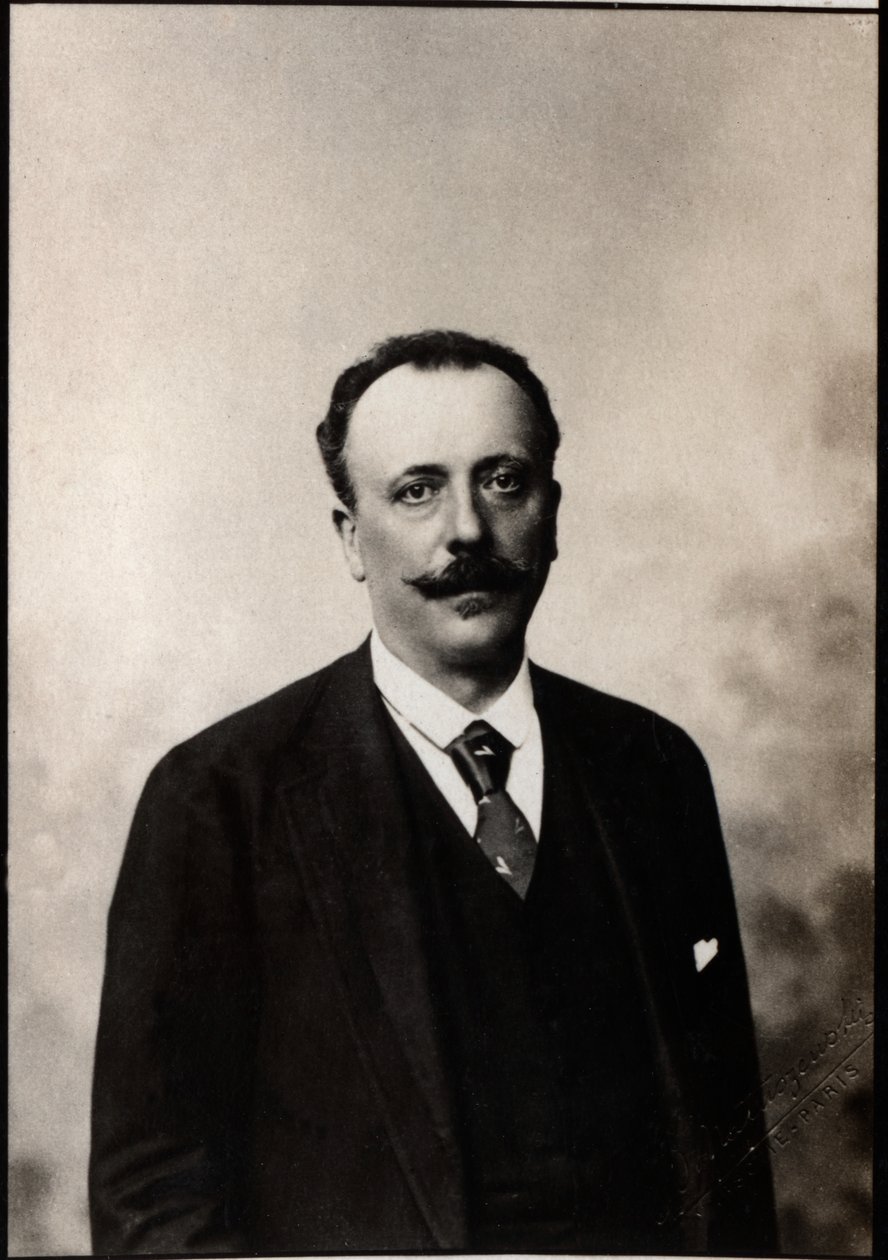 Retrato de Adrien Albert Marie Conde de Mun (1841-1914), político francês. de French Photographer