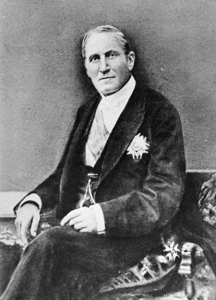 Retrato do Barão George Eugene Haussmann (1809-91) de Memórias do Barão Haussmann, Paris, Victor Havard Publisher, 1889 de French Photographer