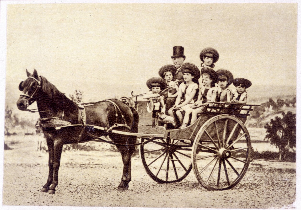 Retrato de Fernão de Lesseps (1805 - 1894) e seus netos de French Photographer