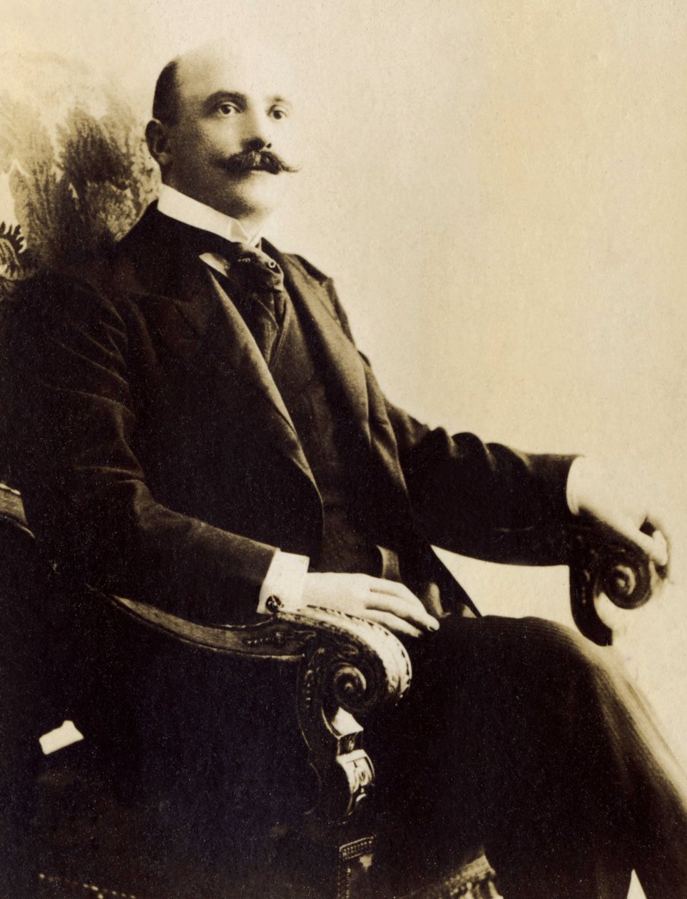 Retrato de Joseph Caillaux (1836-1944), político francês. de French Photographer