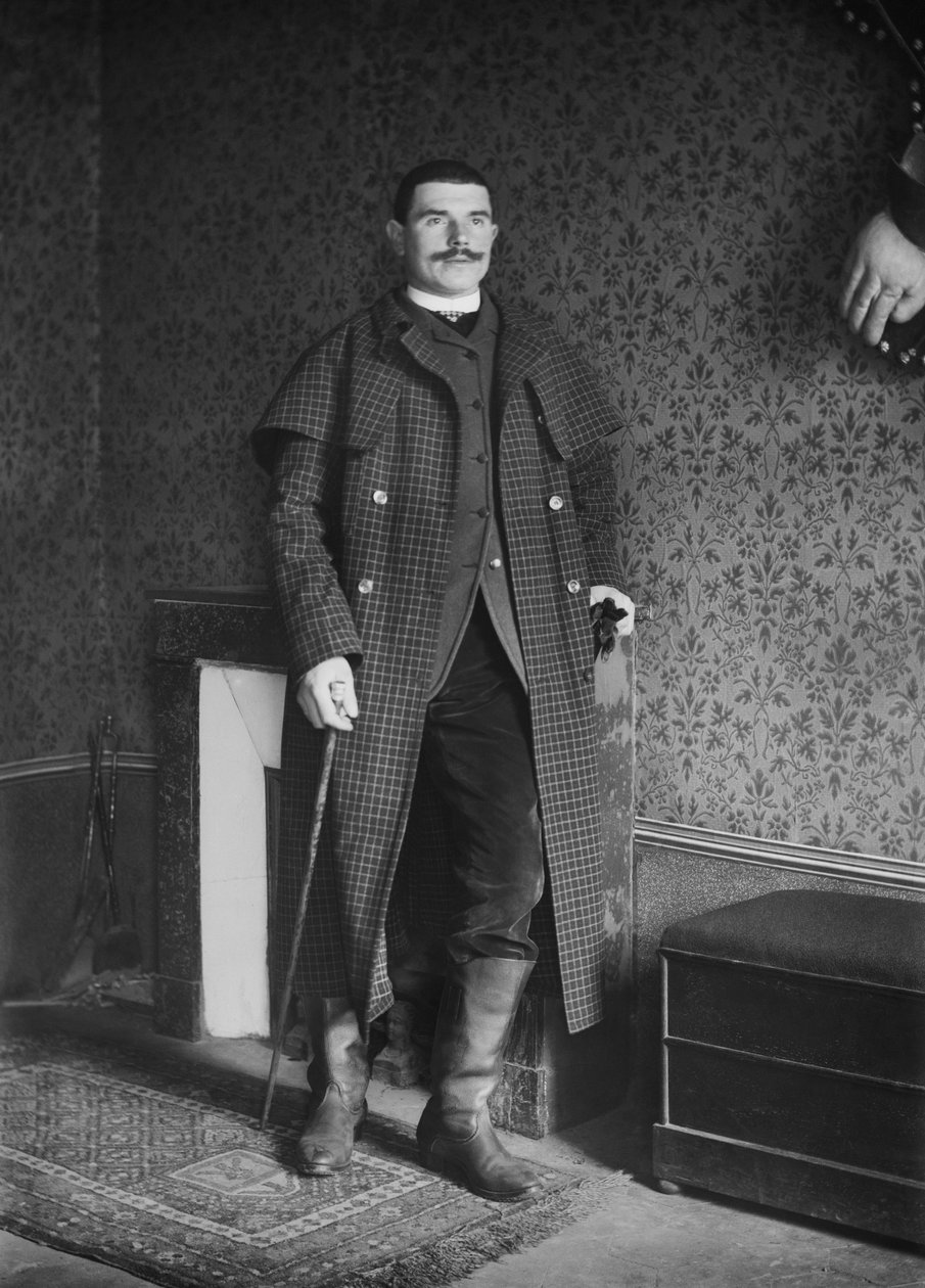 Retrato do homem, região de Bourmont em Haute-Marne (Haute Marne), cerca de 1880. Fotografia. Coleção Ducos. de French Photographer