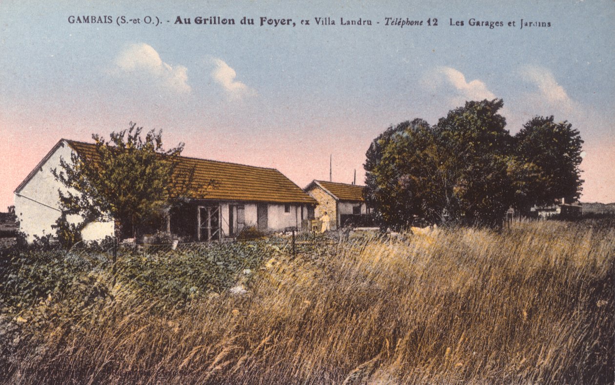 Postal retratando a casa de Henri Desire Landru (1869-1922) em Gambais (ver 238390 para fotografia em preto e branco) de French Photographer
