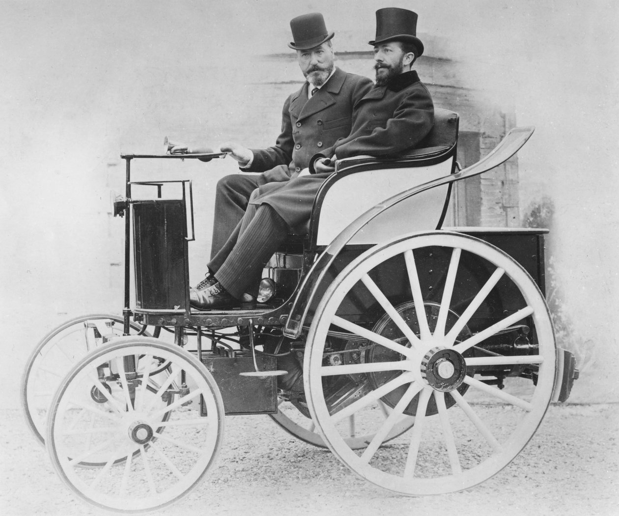 O carro elétrico Jeantaud, 1896 de French Photographer