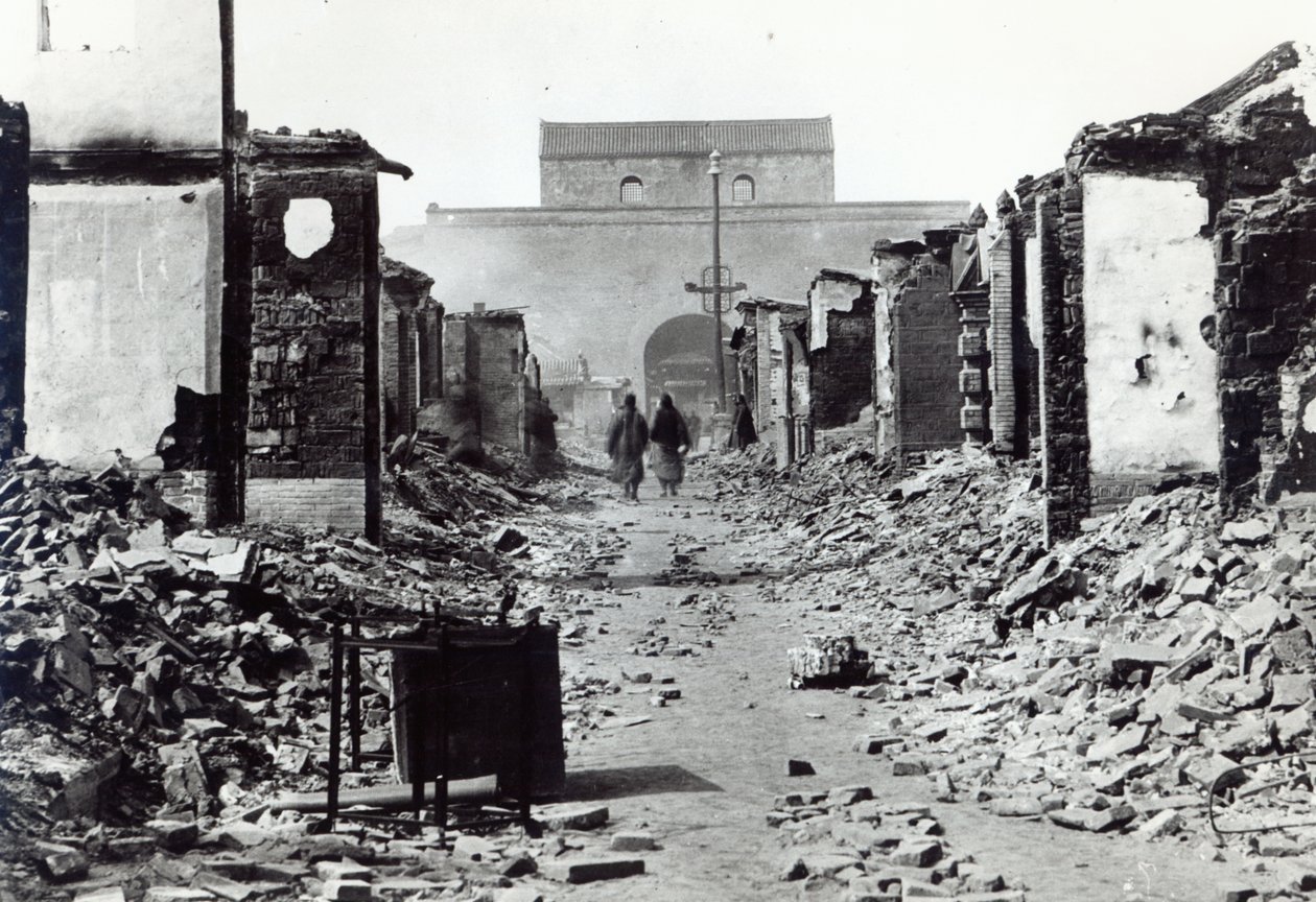 A destruição na China durante a Rebelião dos Boxers de 1900 de French Photographer