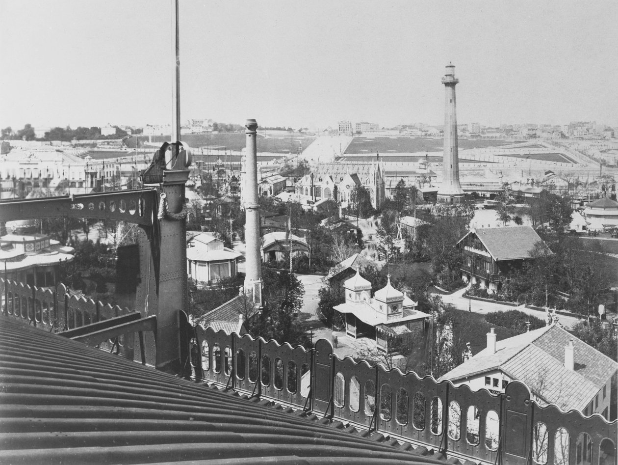 A colina de Chaillot, vista do telhado da Galerie Circulaire na Exposição Universal de 1867 de French Photographer