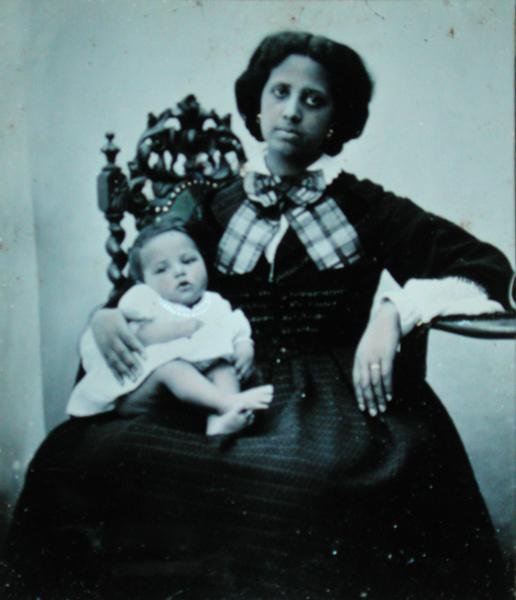 Esposa de Elysee Reclus (1830-1905), c.1860 (foto a p/b) de French Photographer