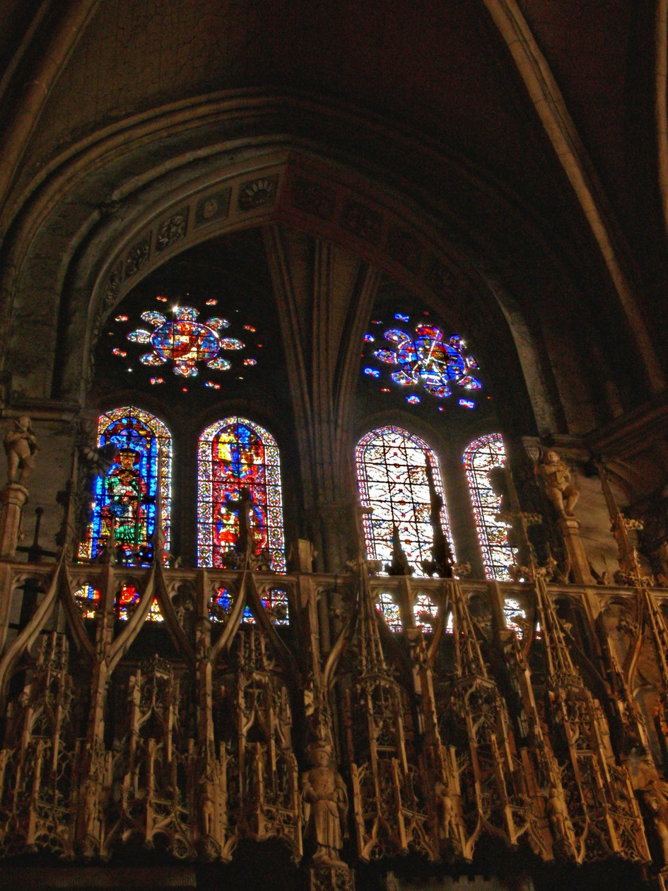 Uma vista do clerestório do coro norte de French School
