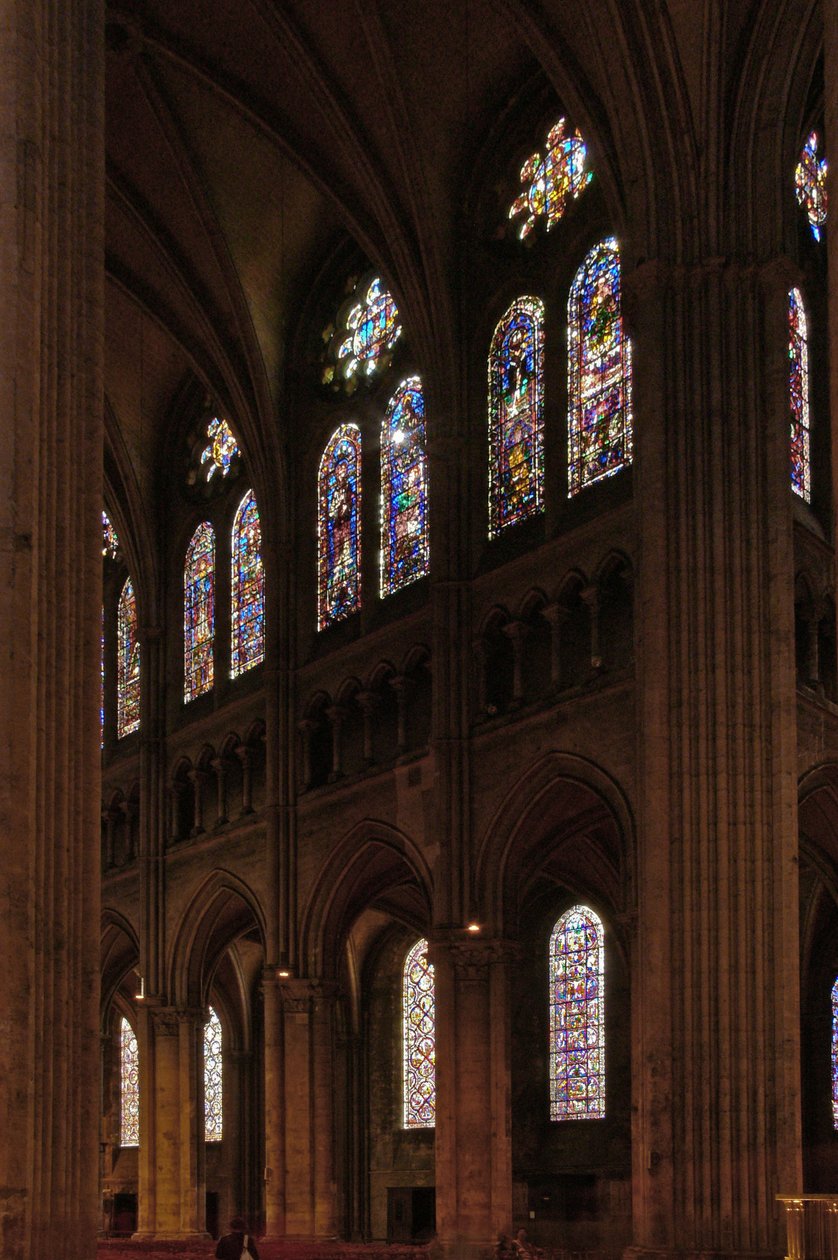 Uma vista do lado norte das janelas dos jardins da nave de French School