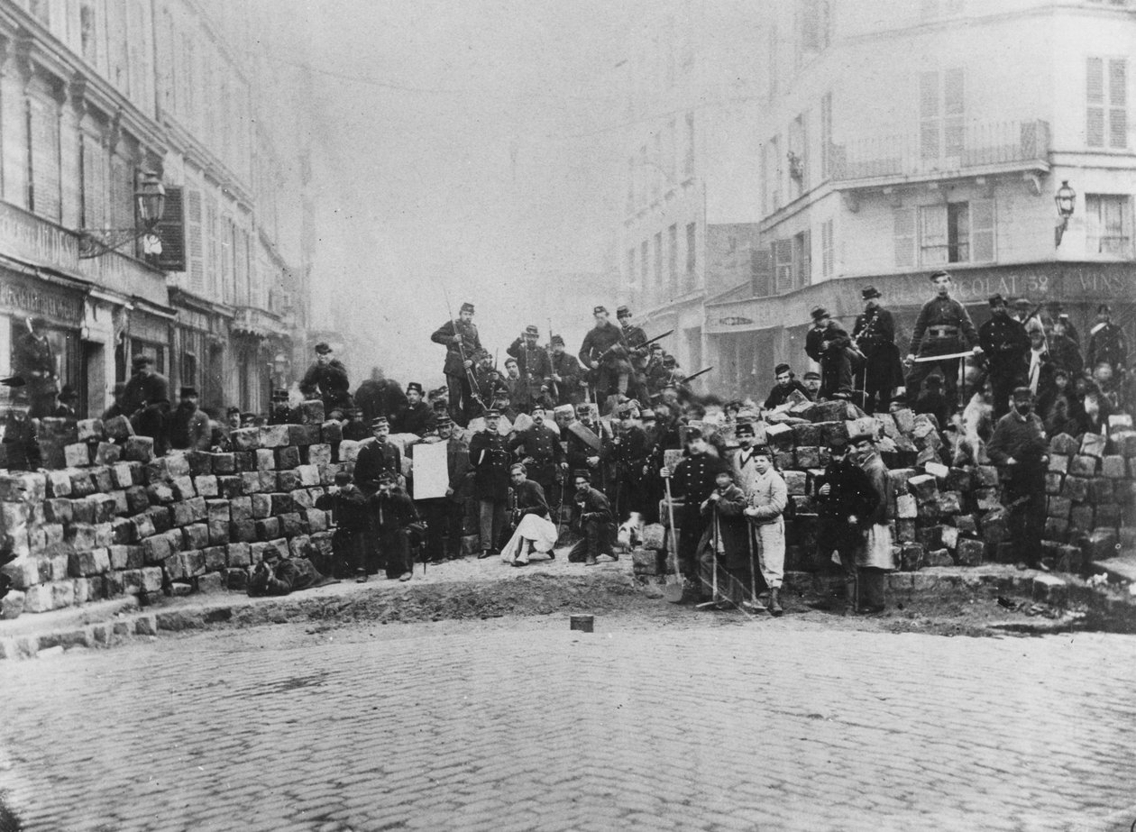 Barricada na entrada do Faubourg du Temple, Paris, durante a comuna, 18 de março de 1871 de French School