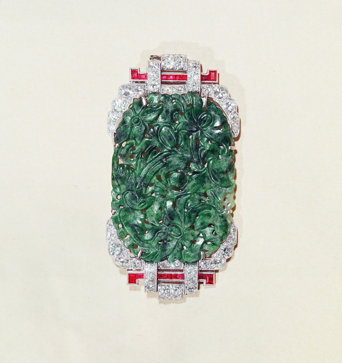 Broche, c.1930 (pedras preciosas) de French School