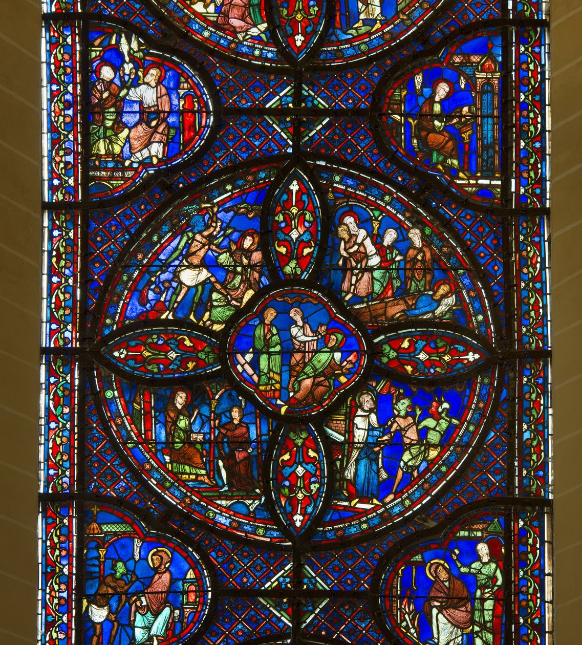 Cathedrale de chartres, vitral: vida de santo antoine e santo paul, ermitãos, detalhe no centro de French School