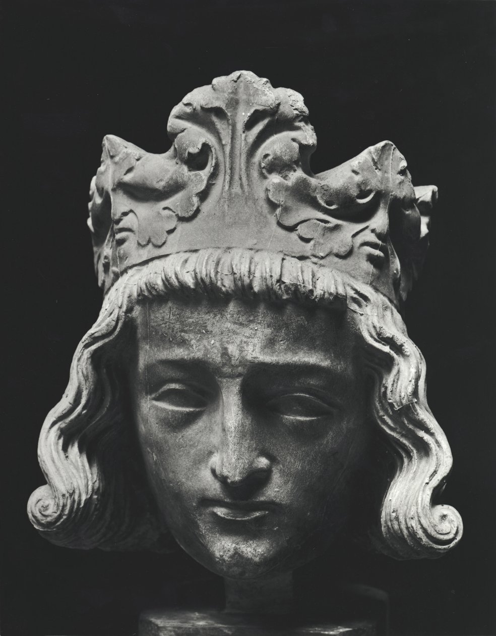 Clovis II (c.634-657), rei franco merovíngio de Nêustria e Borgonha (639-657), da Abadia de Saint-Denis, original do século XIII (gesso) de French School