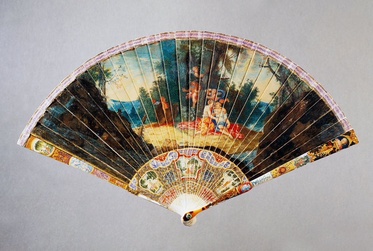 Vernis Martin danificado, ventilador de mão estilo Vernis Martin retratando festa Gallant, couro de cisne com pau de guarda em marfim pintado de French School