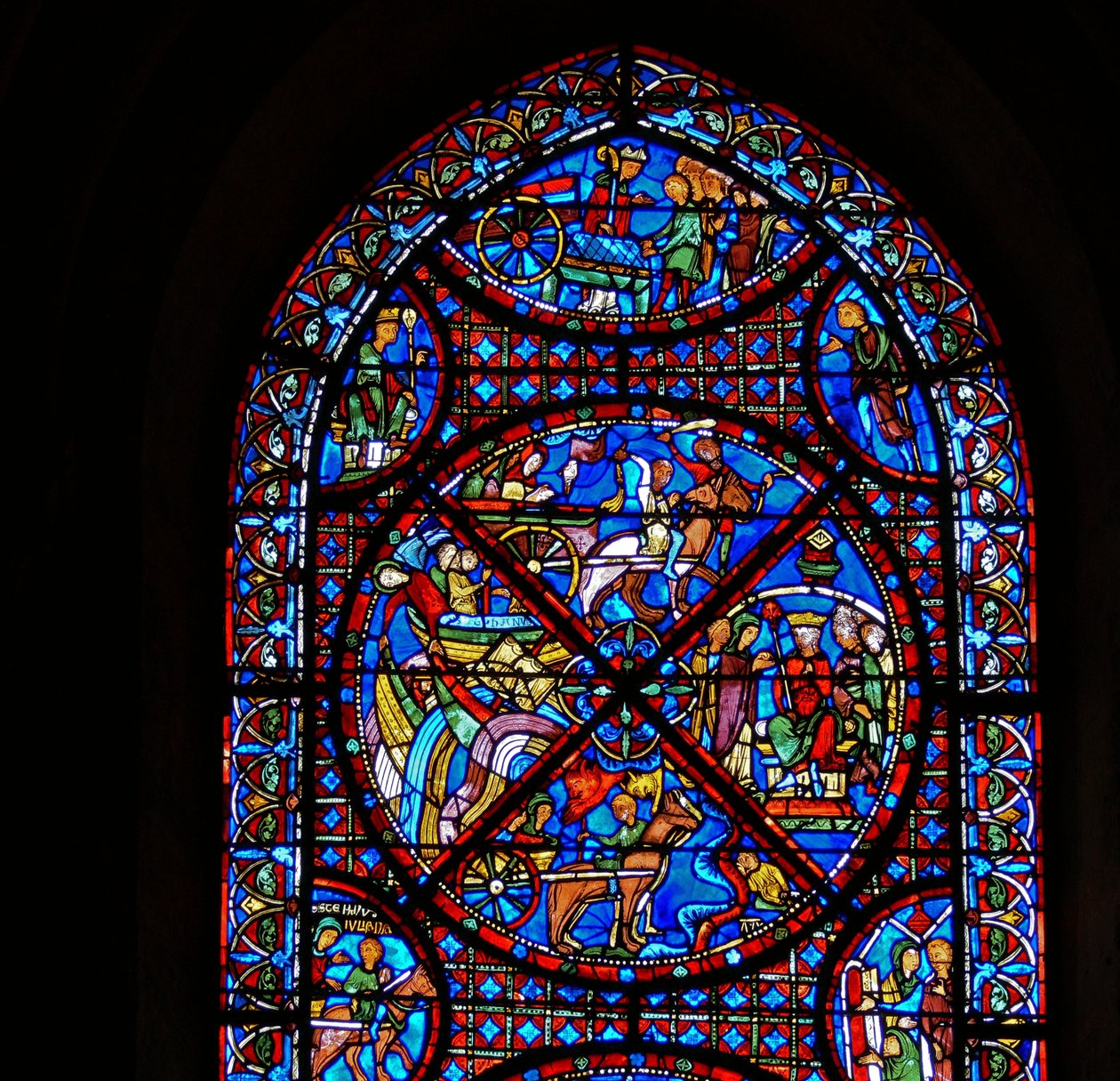 Detalhe de uma janela representando cenas da vida de Santo Estêvão de French School