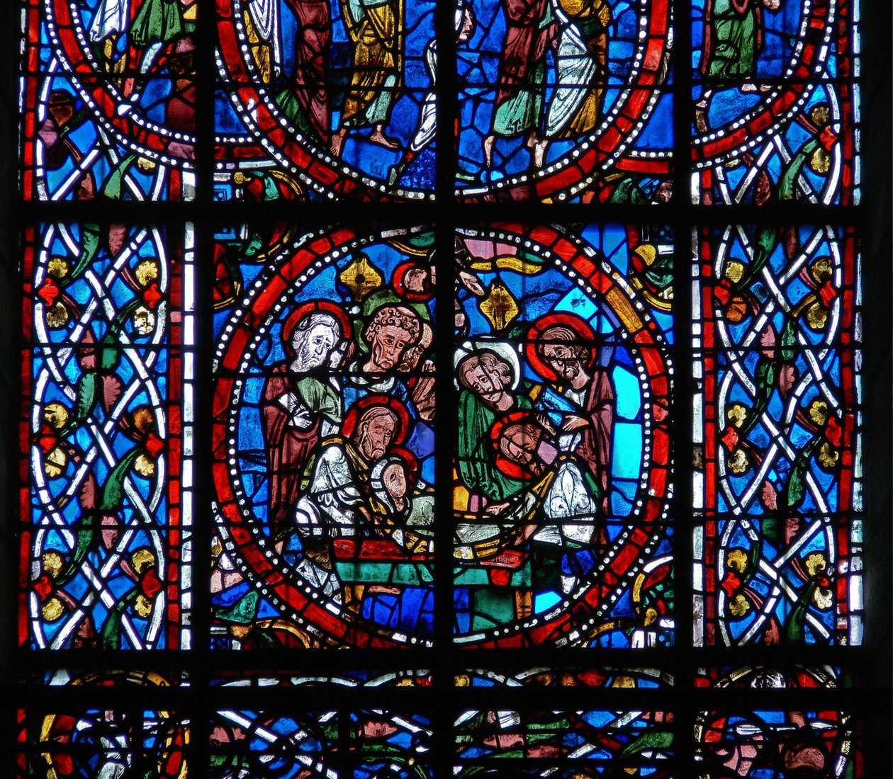 Detalhe de uma janela representando o enterro, da morte e Assunção da Virgem Maria de French School