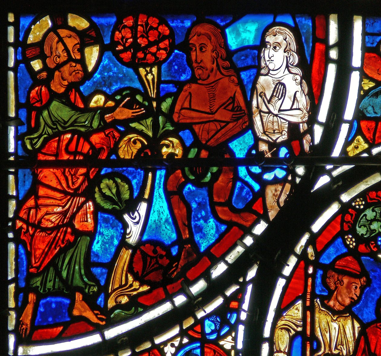 Detalhe de uma janela representando a parábola do Bom Samaritano: Deus confronta Adão e Eva de French School