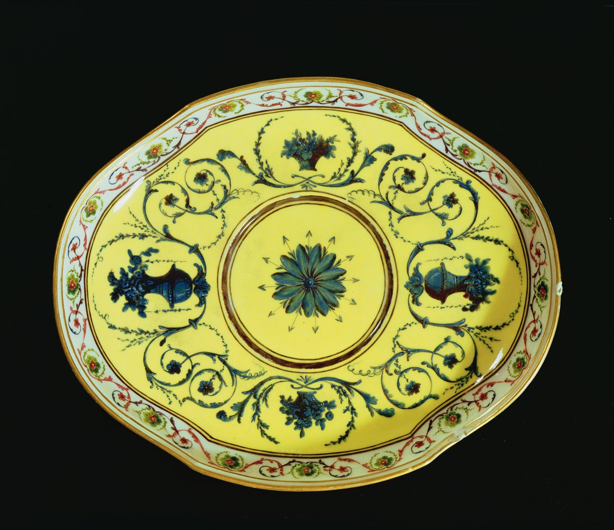 Prato com fundo amarelo, Sevres Workshop (porcelana) de French School