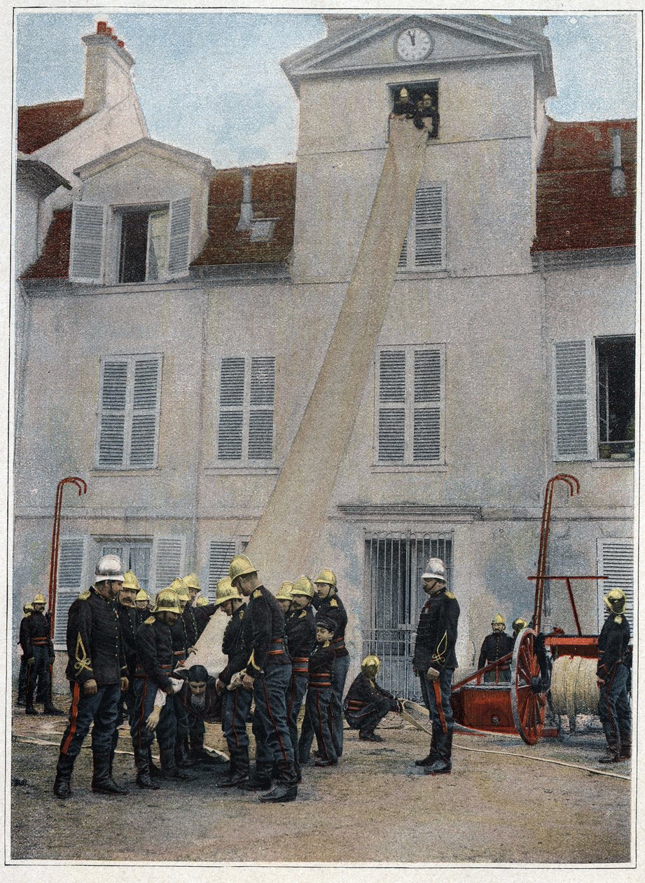 Bombeiros de Paris. O resgate vem primeiro. A escalada para chegar perto dos desastres é feita imediatamente por meio dos ganchos, dos nós da cadeira ou do saco salva-vidas montado pelo gerente da bomba e pelo primeiro criado. Os sapadores abaixo suportam  de French School