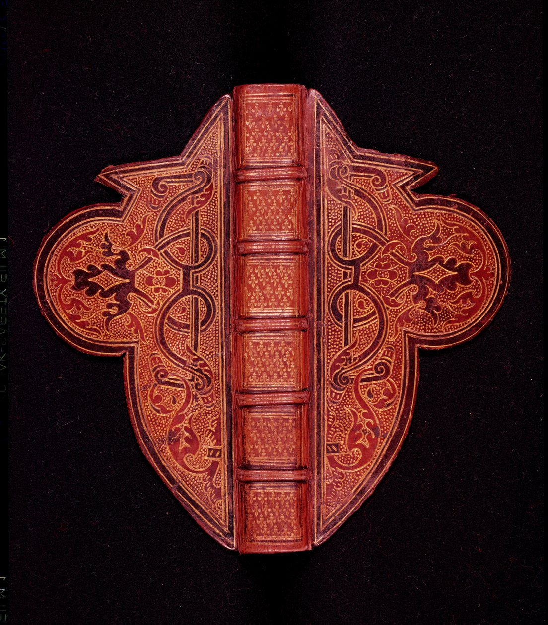 Capa de um livro de horas em latim, início do século XV de French School