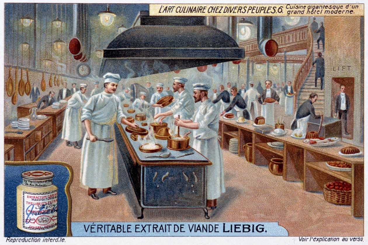 Cozinha gigantesca de um grande hotel moderno - o chromo. de French School