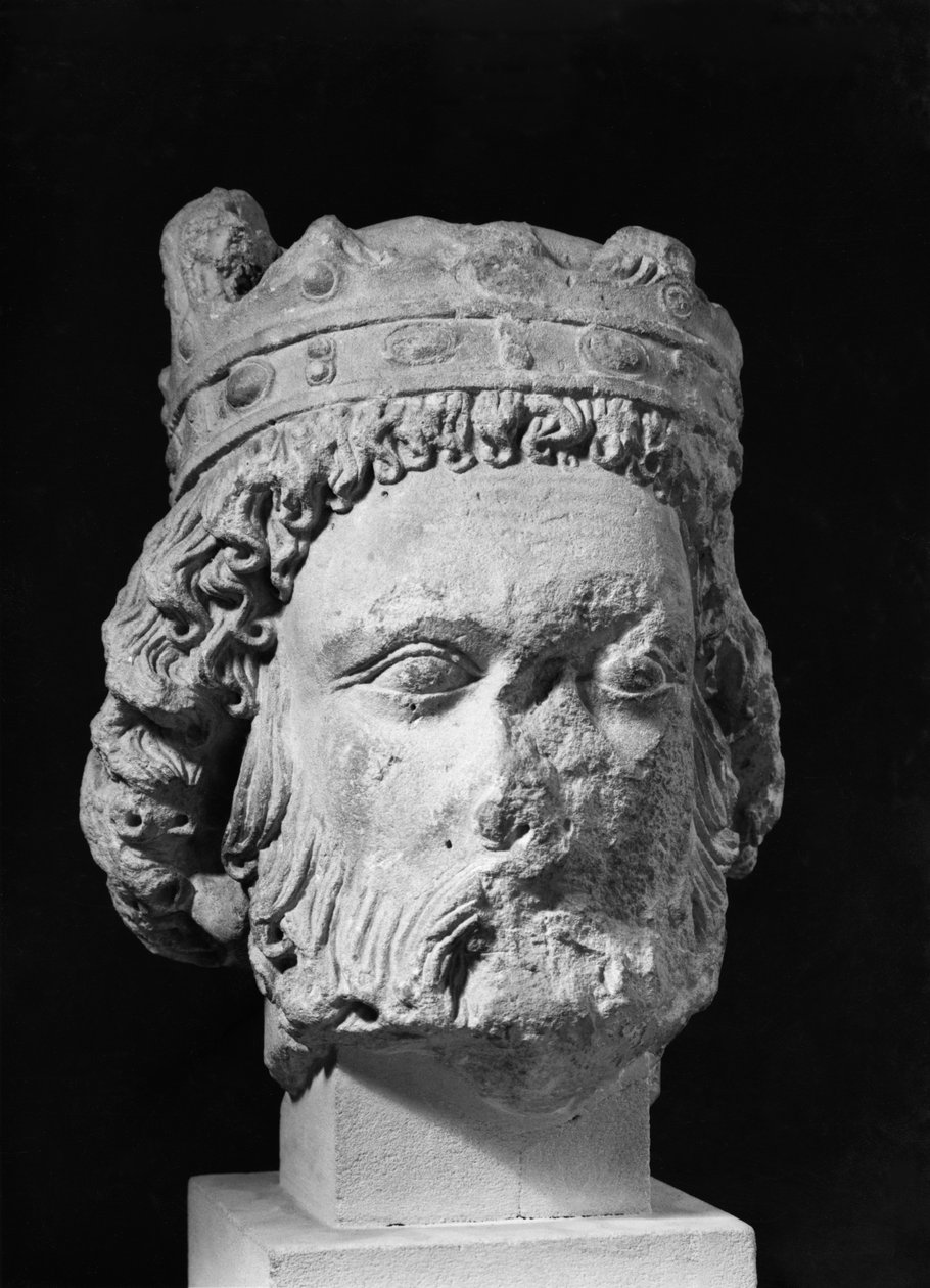Chefe de Clothar I, rei dos francos, chamou o velho de French School