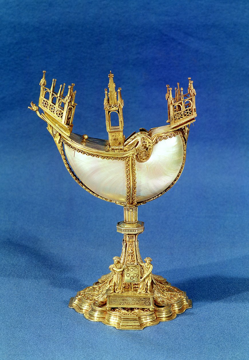 Porta-incenso em forma de barco, do tesouro de Chartres (ouro e madrepérola) de French School