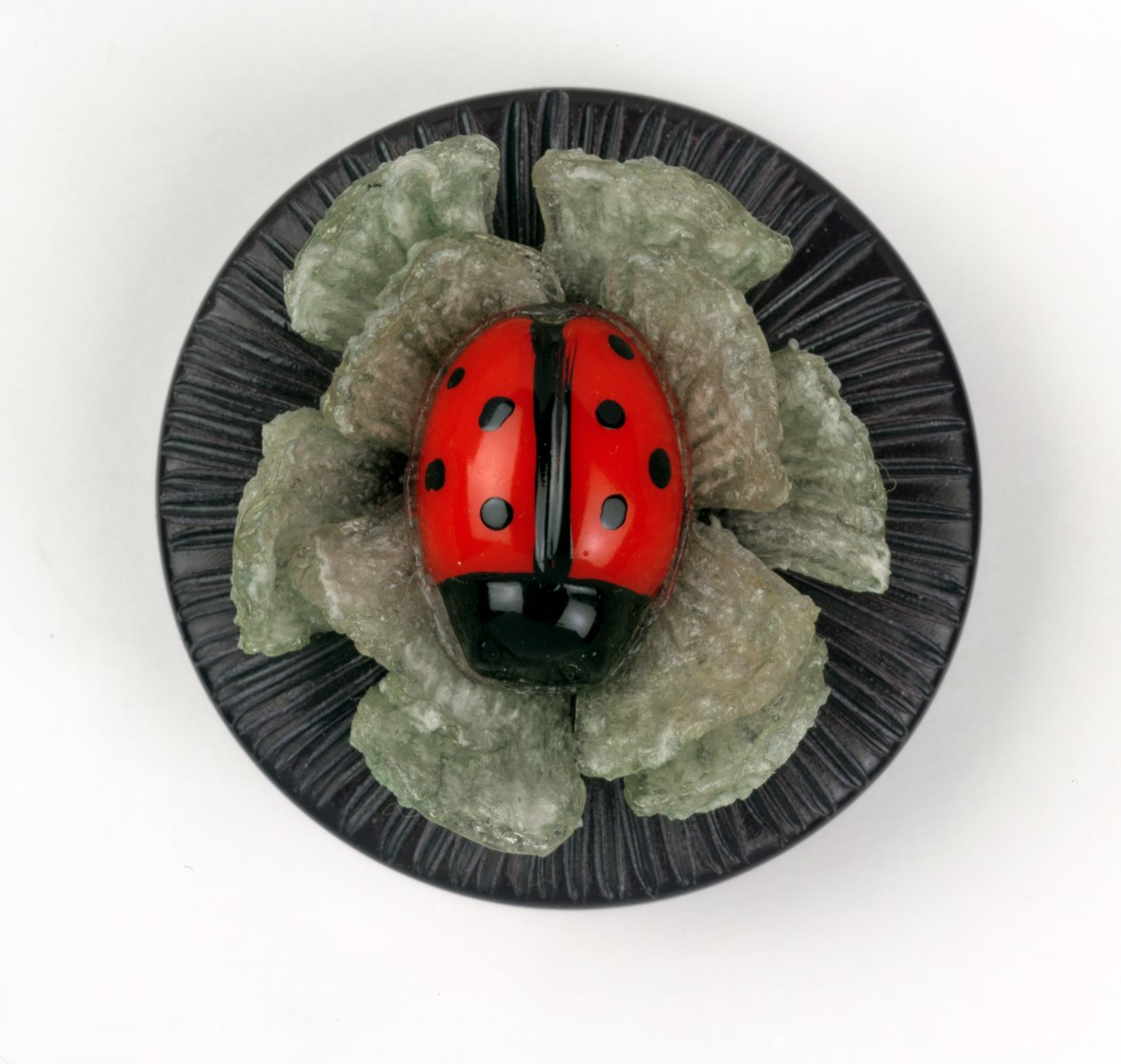 Ladybird Powder Box, 1920-30 (baquelite) de French School