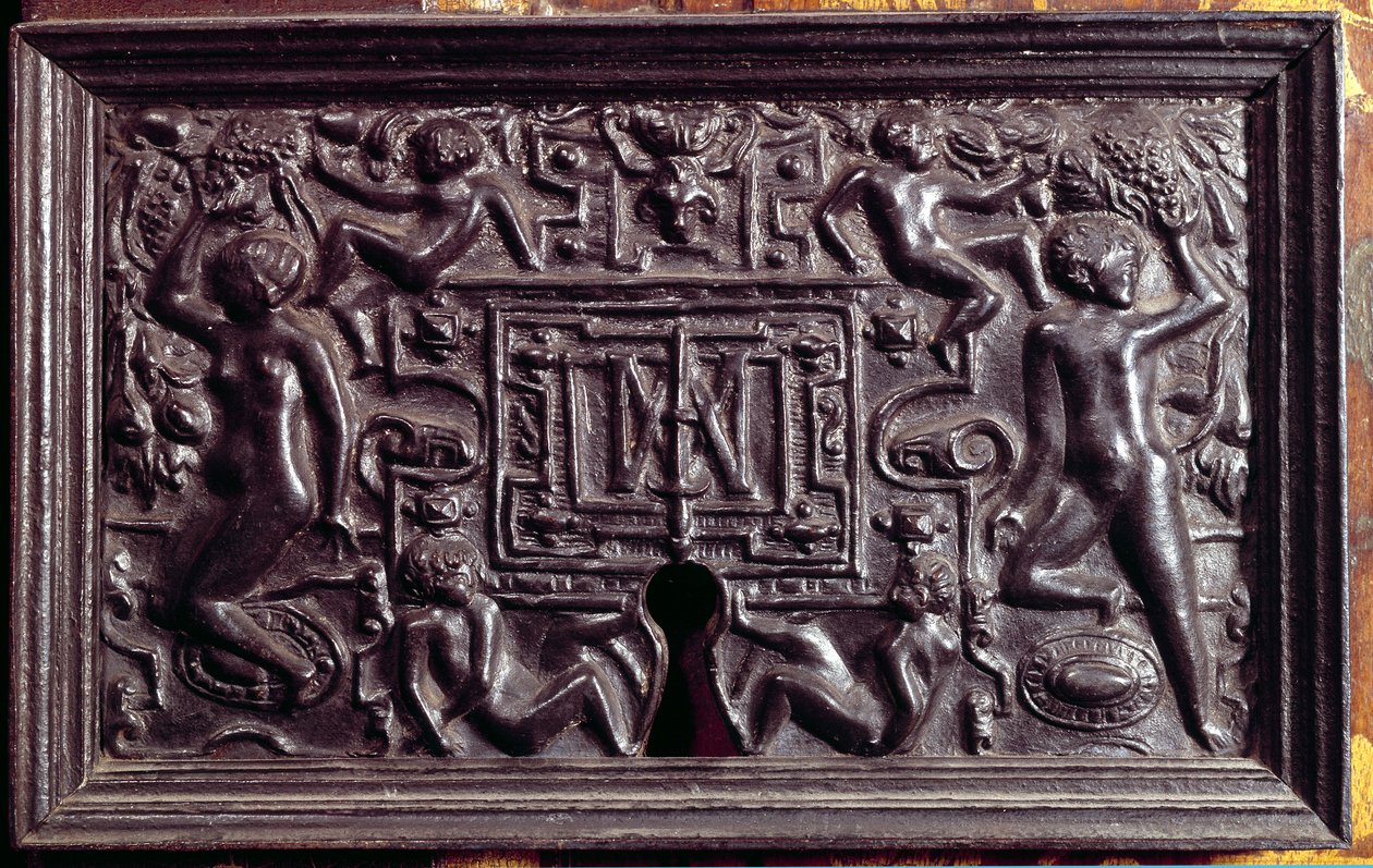 Prato de fecho do castelo de Egouen. Século XVI. de French School
