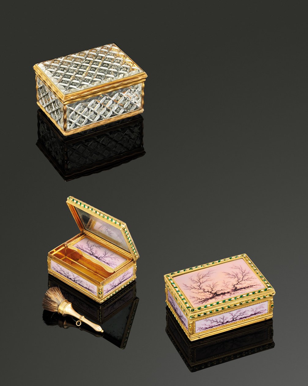Boite-à-Mouches em ouro esmaltado de dupla abertura Luís XVI, Paris, 1778-79 de French School