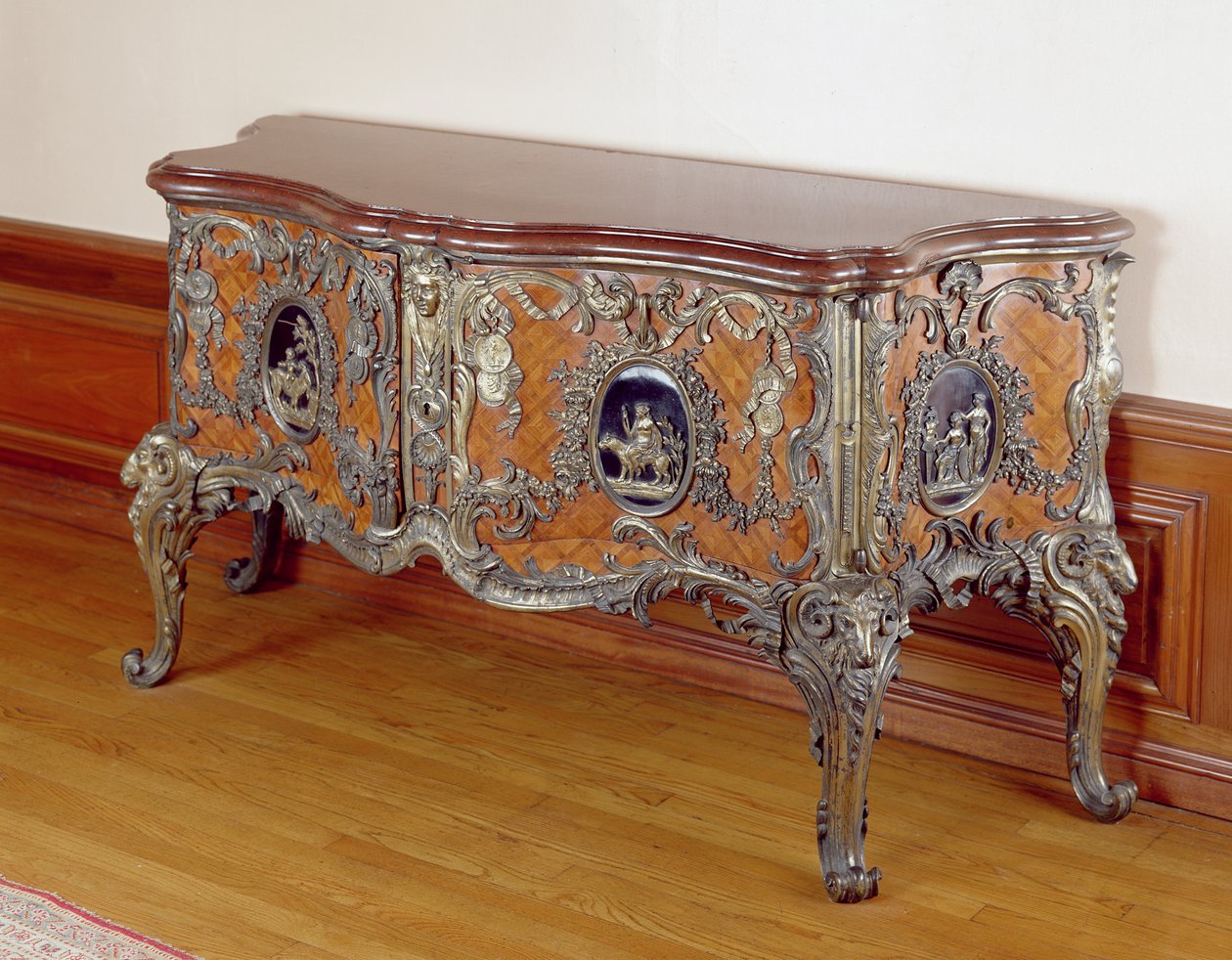 Medalha Gabinete, por M. Dasson de Paris, c.1870 (madeira dourada) de French School