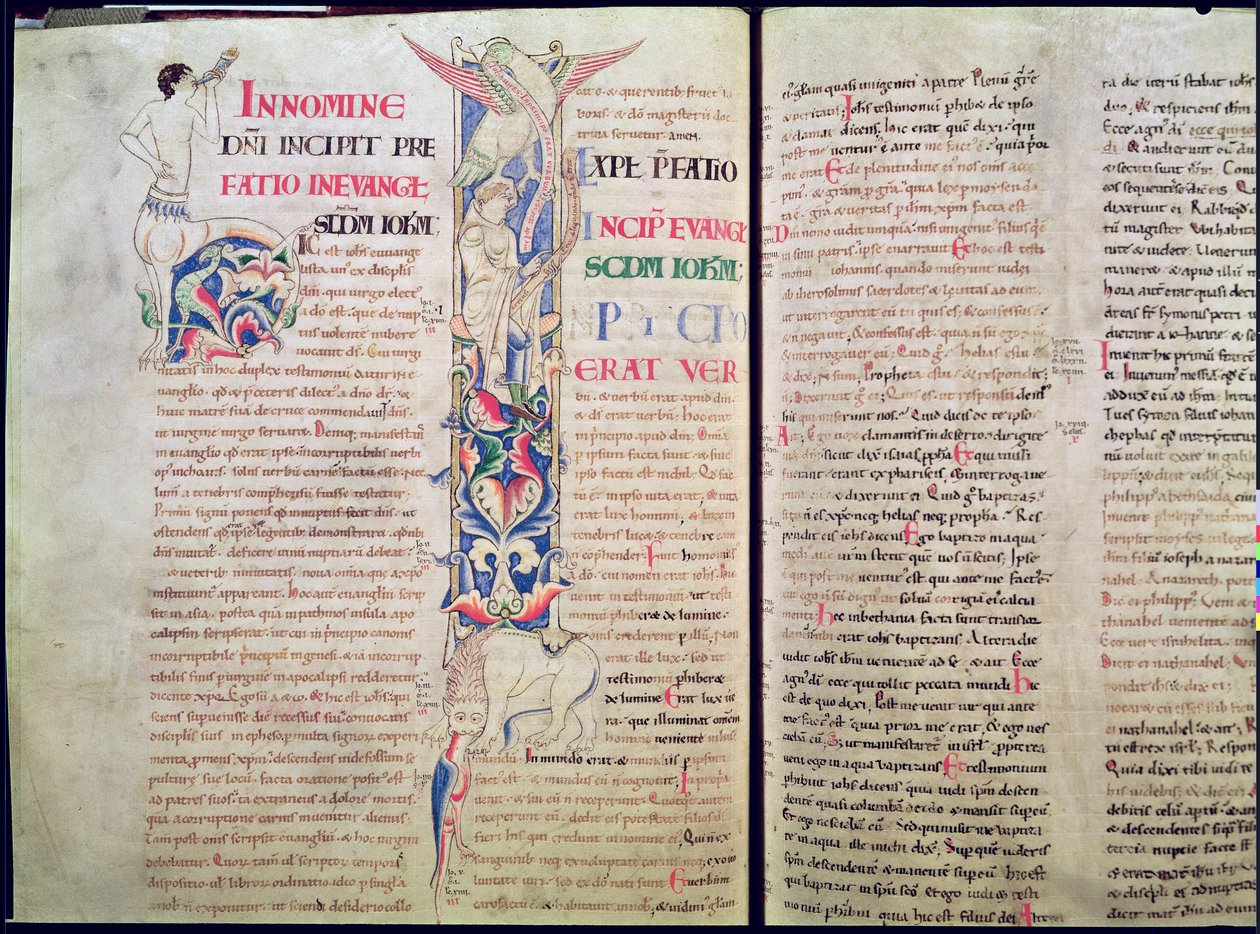 Ms 1215 t.4 f.56v Historiated H inicial representando um centauro e historiated inicial eu descrevendo a águia de São João silenciando o herético Ário, do Evangelho de São João, Bíblia de St. Etienne Har de French School