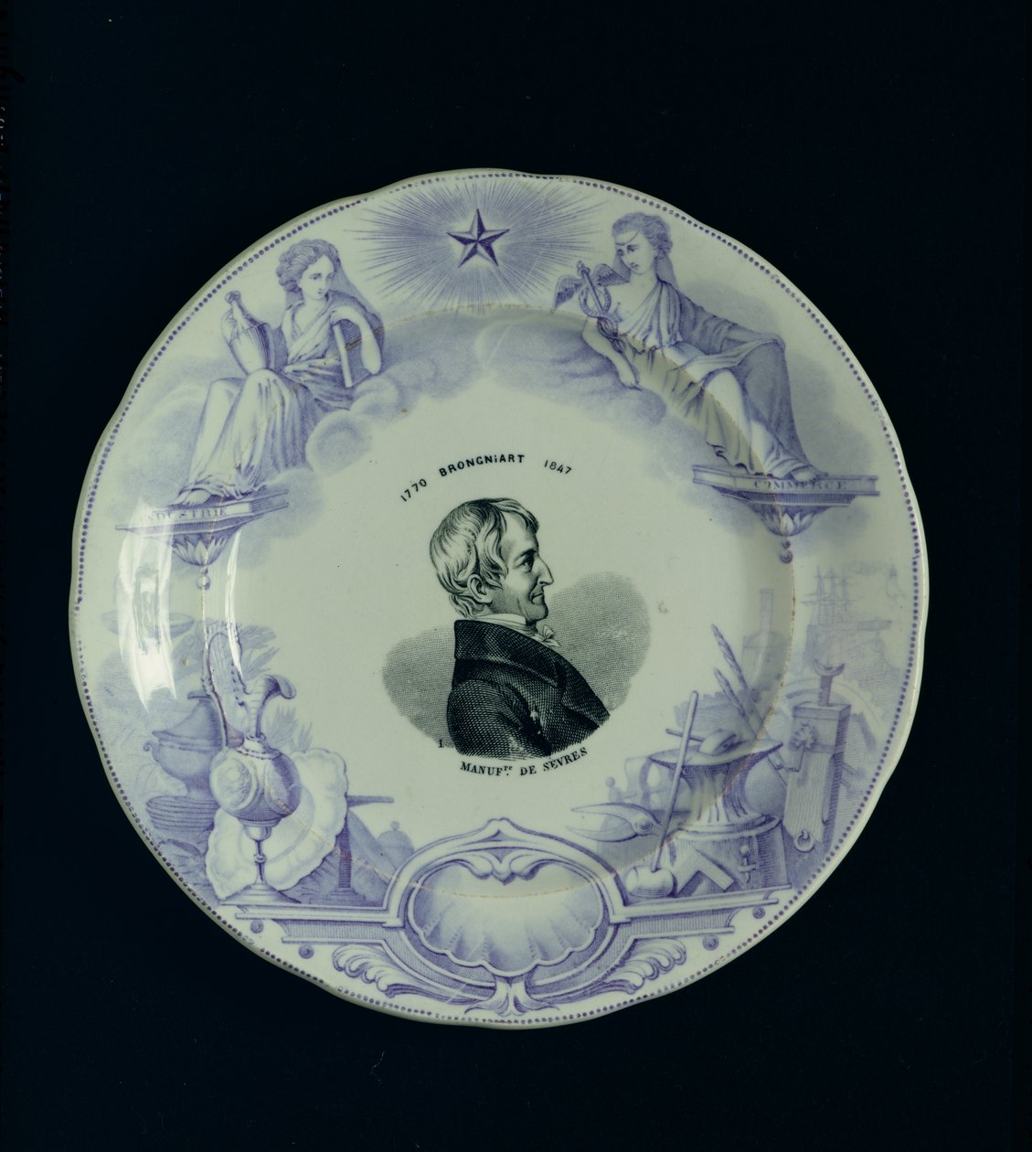 Placa com um retrato de Alexandre Brongniart (1770-1847) (cerâmica) de French School